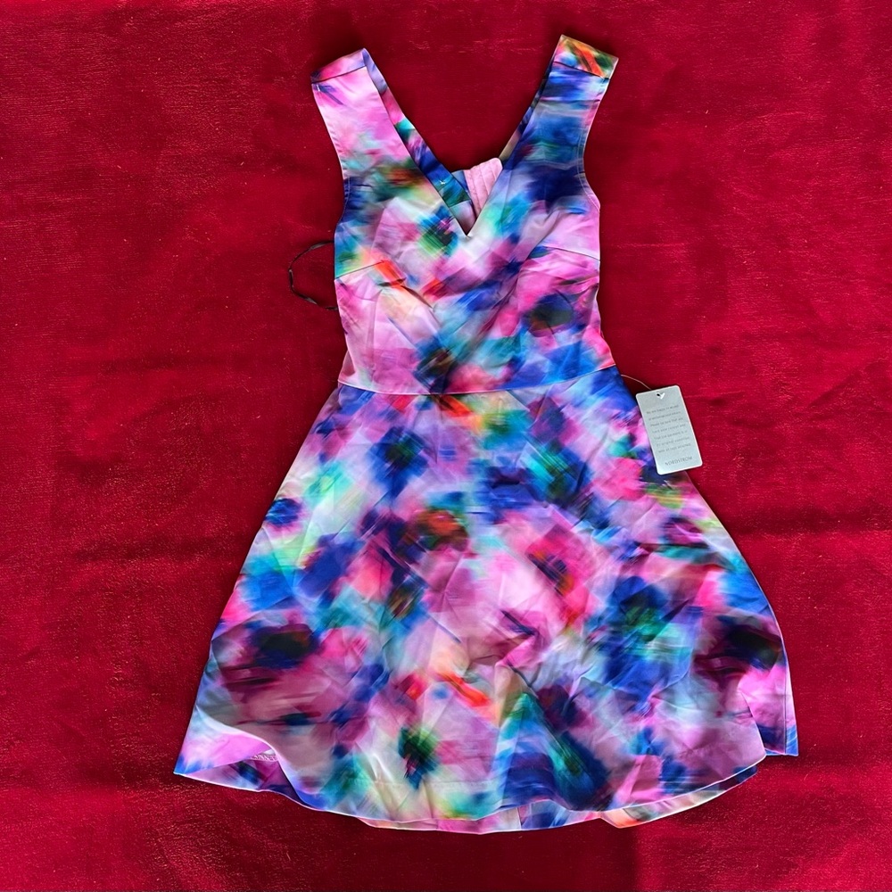 NWT Felicity & Coco Women's Sleeveless Back Closure Multicolor V-Neck Dress SP